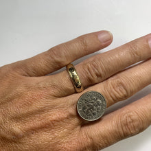 Load image into Gallery viewer, 1970s Etched Gold Wedding Band or Stacking Ring in Yellow Gold. Estate Jewelry. Affordable Vintage. - Scotch Street Vintage