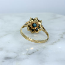 Load image into Gallery viewer, 1970s Turquoise Ring in Yellow Gold. Boho Cluster Flower. Estate Jewelry. December Birthstone. - Scotch Street Vintage