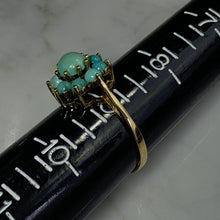 Load image into Gallery viewer, 1970s Turquoise Ring in Yellow Gold. Boho Cluster Flower. Estate Jewelry. December Birthstone. - Scotch Street Vintage