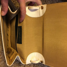 Load image into Gallery viewer, Vintage Cream Leather Purse. Off White Saks Fifth Avenue Handbag. Vintage Fashion. - Scotch Street Vintage