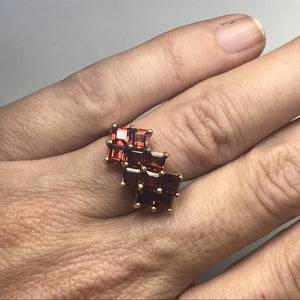Vintage Garnet Cluster Ring in a 10k Yellow Gold Setting. January Birthstone. 2 Year Anniversary. - Scotch Street Vintage