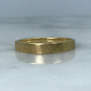 Vintage Gold Wedding Band. 14K Yellow Gold. Stacking Ring. Estate Fine Jewelry. Size 5. - Scotch Street Vintage