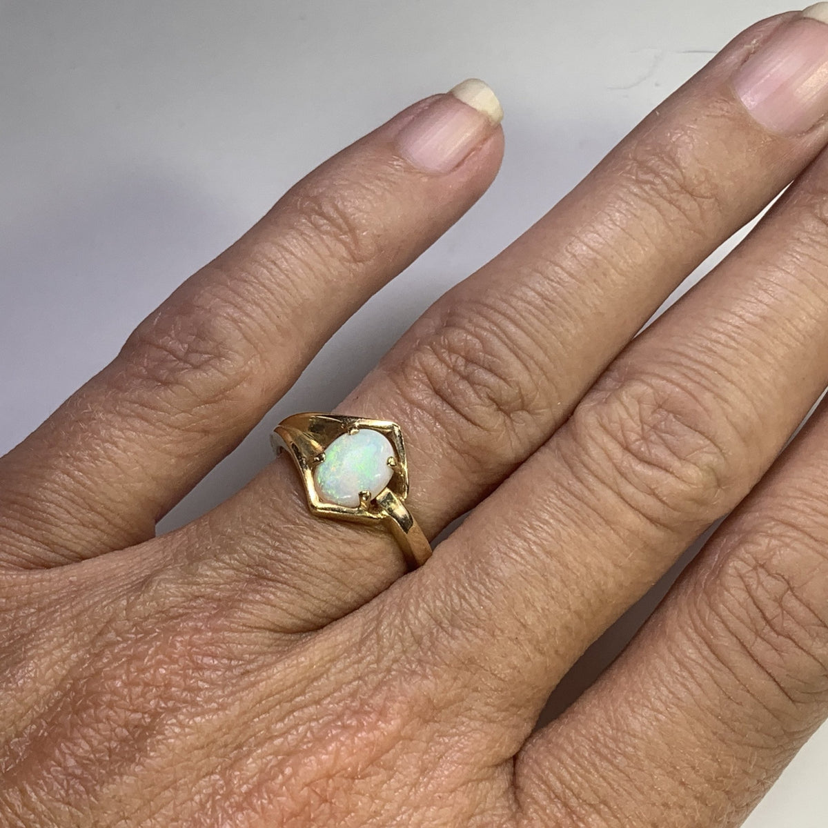Vintage Opal Engagement Ring. 14K Yellow Gold. October Birthstone. 14t