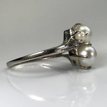 Load image into Gallery viewer, Vintage Pearl Ring. 14k White Gold. Unique Engagement Ring. June Birthstone. 4th Anniversary Gift. - Scotch Street Vintage