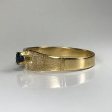 Load image into Gallery viewer, Vintage Sapphire Ring in a 18K Yellow Gold Setting. Unique Engagement Ring. Estate Jewelry. September Birthstone. - Scotch Street Vintage