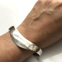 Load image into Gallery viewer, Vintage Sterling Silver Collar Choker and Bangle Bracelet by Ballesteros. - Scotch Street Vintage