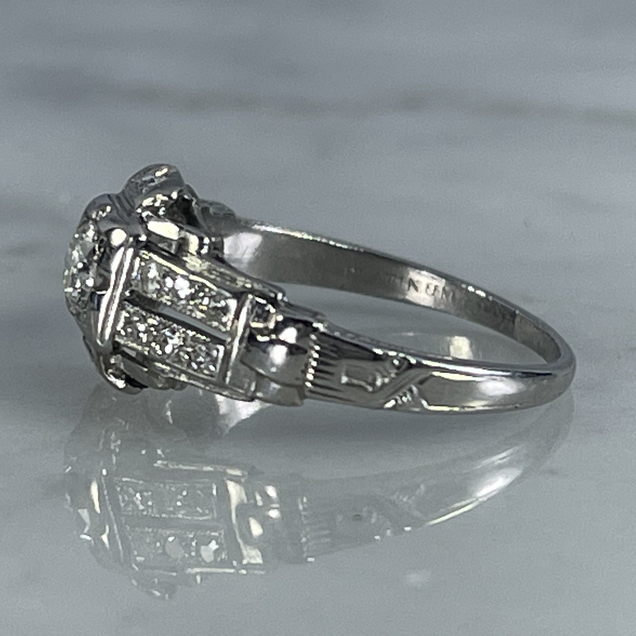 1920's 1.03ct Diamond Platinum Engagement Ring