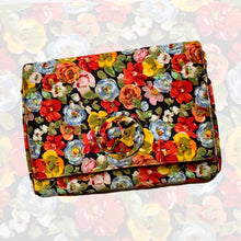 Load image into Gallery viewer, 1950s Floral Clutch by Coblentz for Saks Fifth Avenue. Colorful Bag. Sustainable Vintage Fashion. - Scotch Street Vintage