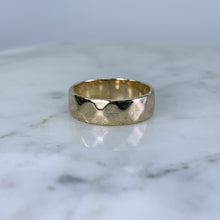 Load image into Gallery viewer, 1960s Etched Gold Wedding Band or Stacking Ring in 9k Yellow Gold. Estate Jewelry. Size 4 1/2. - Scotch Street Vintage