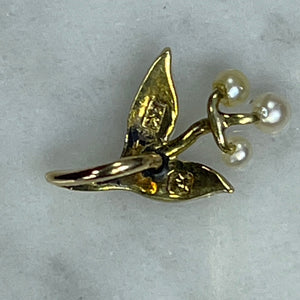 Antique Pearl Flower Pendant in a 14k Yellow Gold. June Birthstone. 4th Anniversary Gemstone. - Scotch Street Vintage