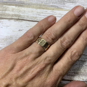 Victorian Etched Gold Wedding Band or Stacking Ring in 10k Rose Gold. Estate Jewelry. 1900s. Size 6. - Scotch Street Vintage