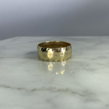 Load image into Gallery viewer, Vintage 1970s Etched Yellow Gold Wedding Band with Star Etching. Perfect Stacking Ring. - Scotch Street Vintage