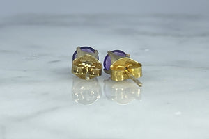 Vintage Amethyst Petite Round Earrings set in 14K Gold. February Birthstone. 6th Anniversary. - Scotch Street Vintage