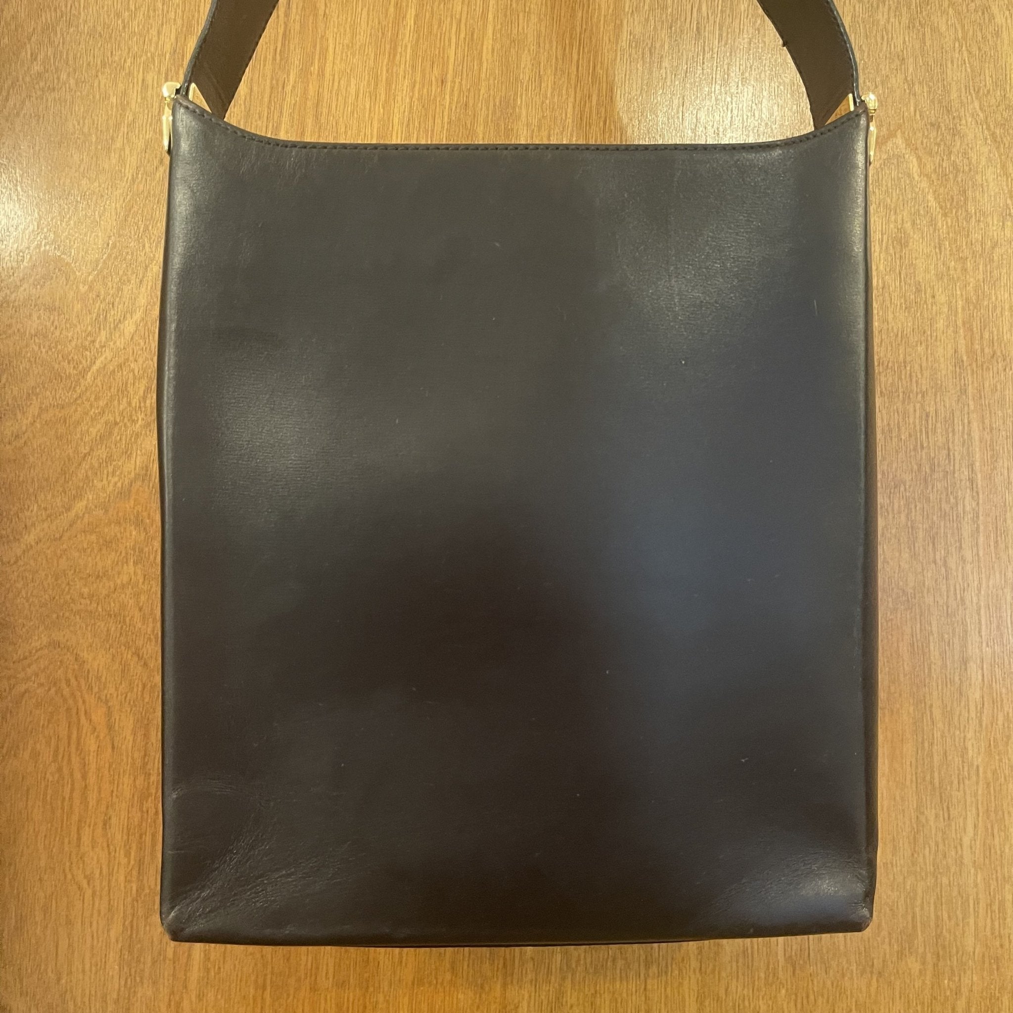 Salvatore Ferragamo Handbags 2WAY E21 0536 Black Leather Ladies Salvat –  Timeless Vintage