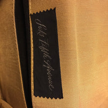 Load image into Gallery viewer, Vintage Cream Leather Purse. Off White Saks Fifth Avenue Handbag. Vintage Fashion. - Scotch Street Vintage