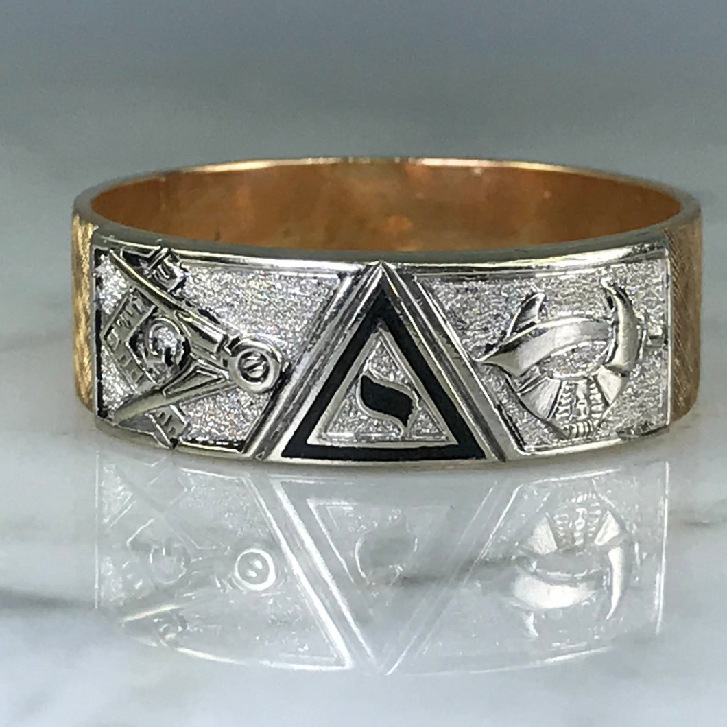 Vintage Masonic Wedding Band. Masonic Symbol Ring. 10k Gold Band. Circa 1950. - Scotch Street Vintage