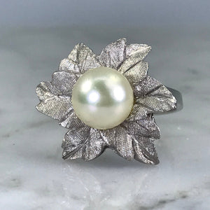Vintage Pearl Art Nouveau Flower Ring. 14K White Gold. June Birthstone. 4th Anniversary. - Scotch Street Vintage