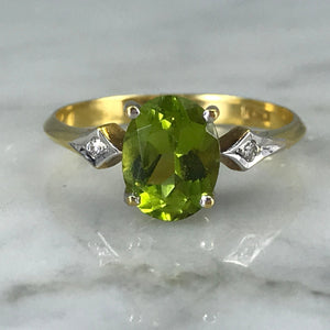 Vintage Peridot and Diamond Ring in 18K Gold. August Birthstone. 16th Anniversary. - Scotch Street Vintage
