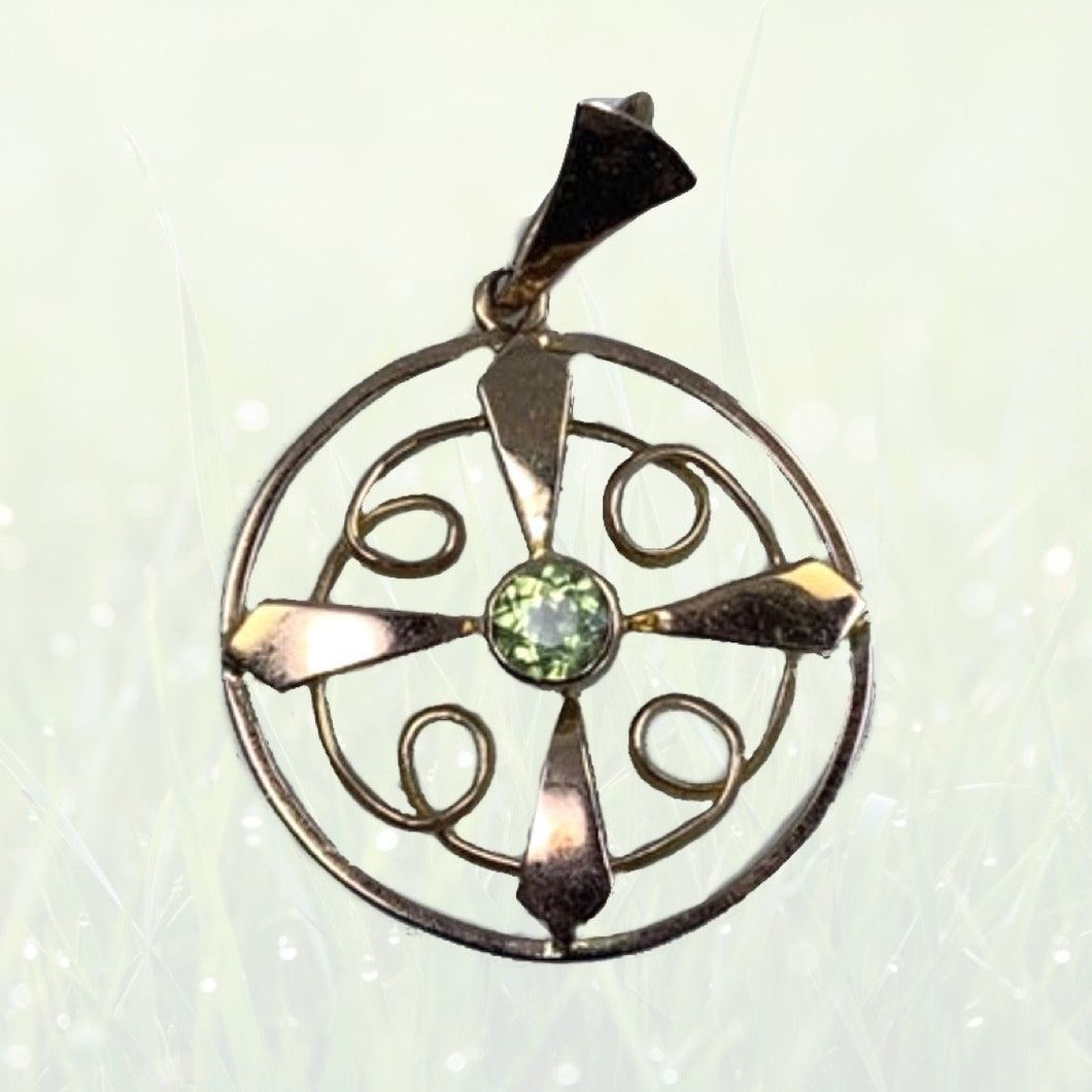Vintage Peridot Pendant in Rose Gold. Peridot is the Grassy Green August Birthstone. - Scotch Street Vintage