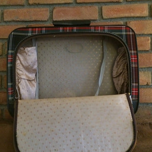 Vintage Plaid Suitcase. Air Cruiser by Leeds. Red Plaid Luggage. Train Case. Overnight Bag. - Scotch Street Vintage