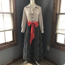 Load image into Gallery viewer, Vintage Polka Dot Rockabilly Lounge Gown for Saks Fifth Avenue. - Scotch Street Vintage