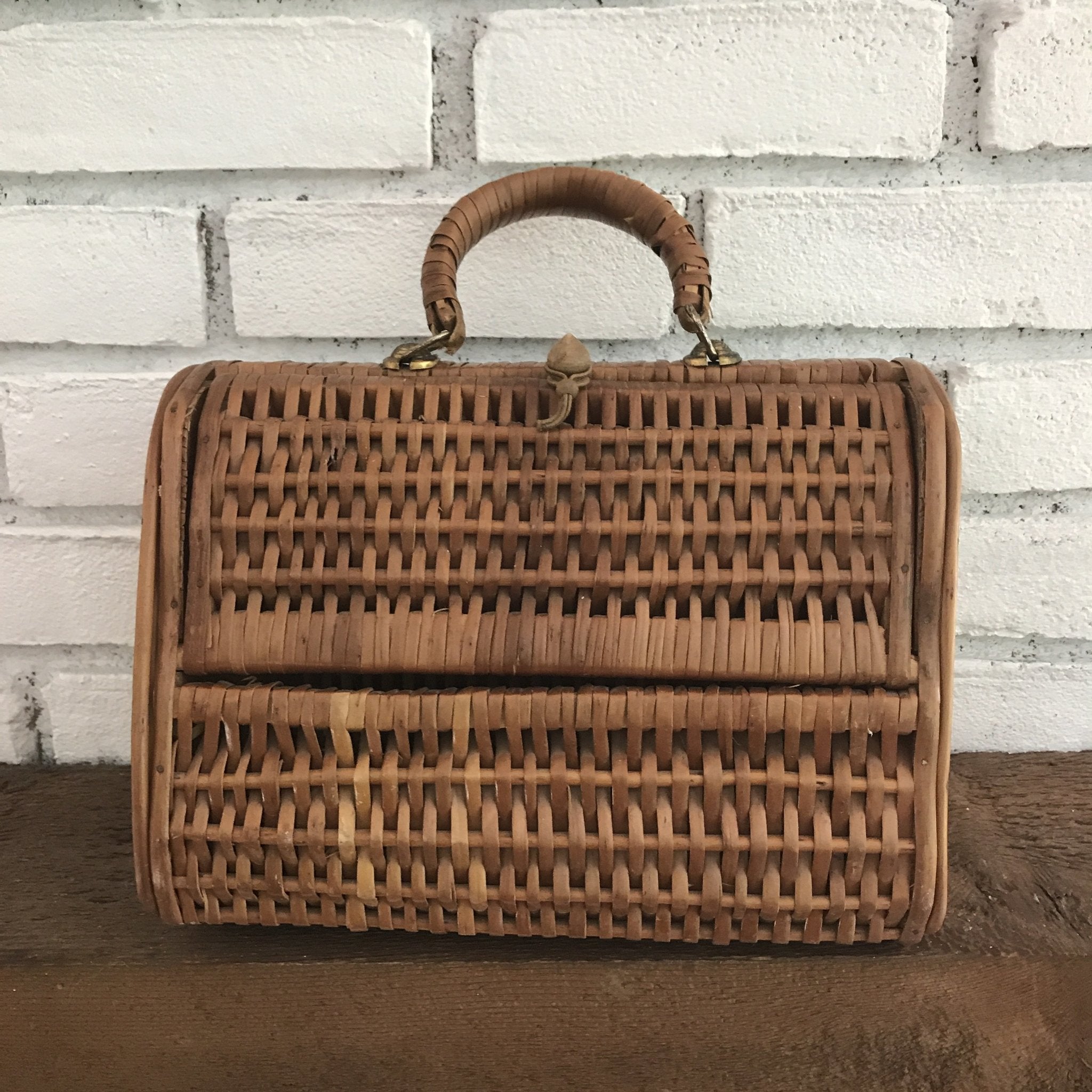 Vintage Wicker Basket Purse or Handbag. 1960s. Summer Purse. Rattan Bo